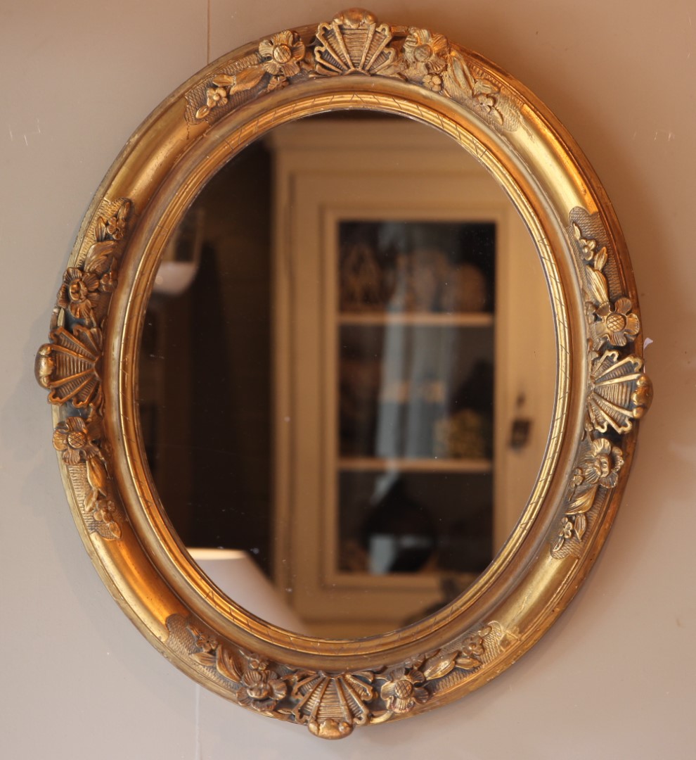 antiker-ovaler-spiegel